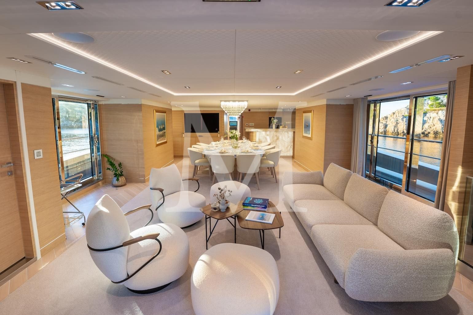 renata_yacht_salon
