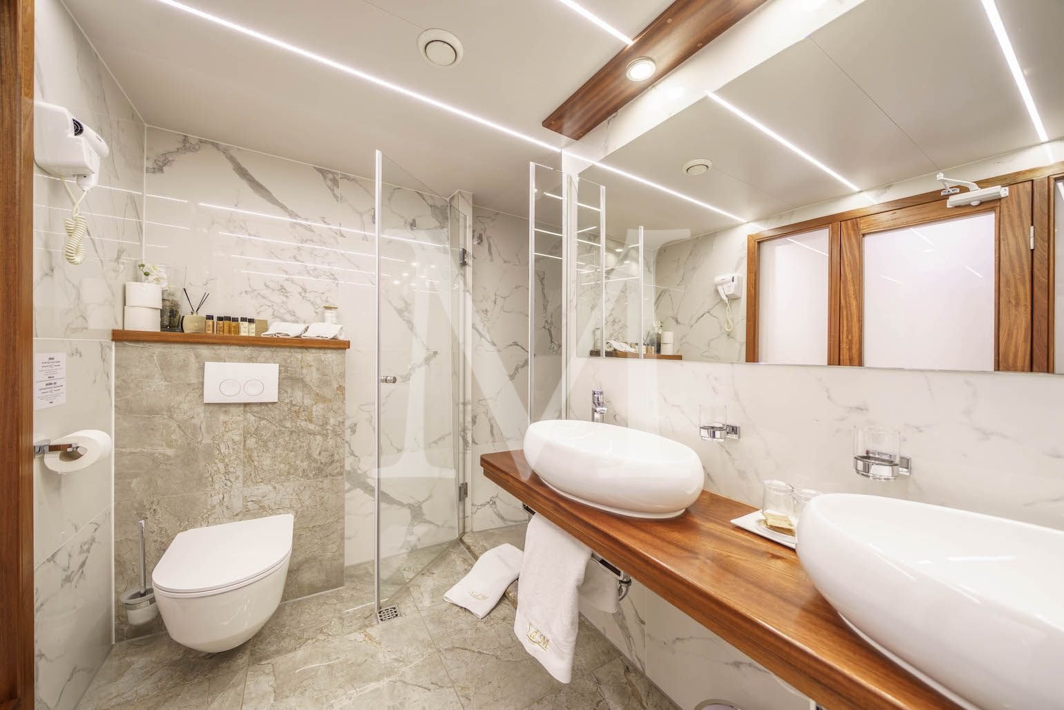 Son_de_mar_master_bath