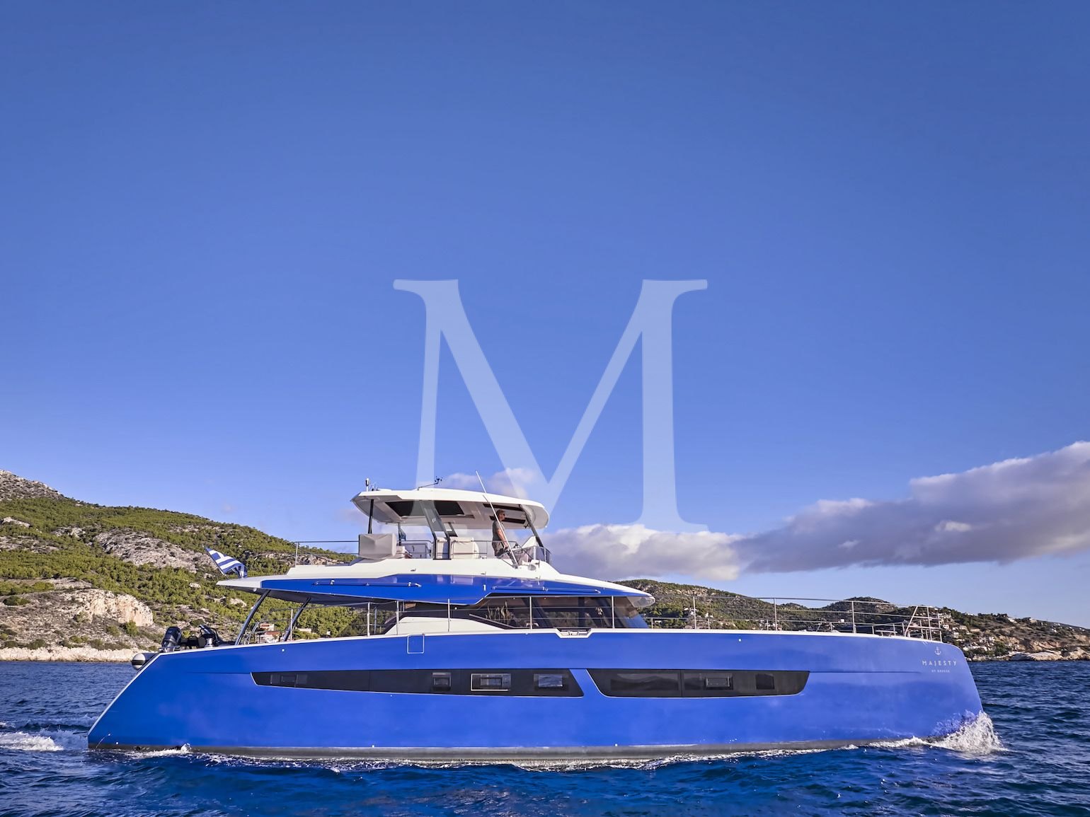 Motor_catamaran_Majesty_of_greece_Luxury_yacht_charter