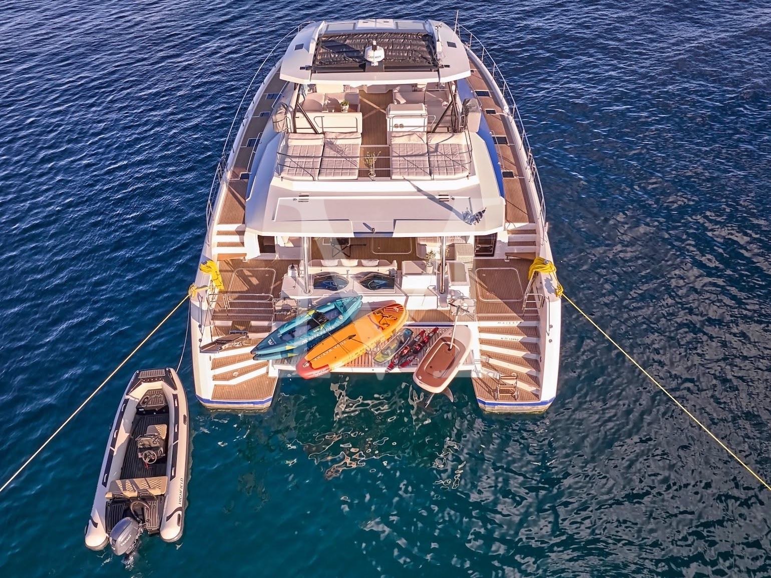 Motor_catamaran_Majesty_of_greece_Luxury_charter