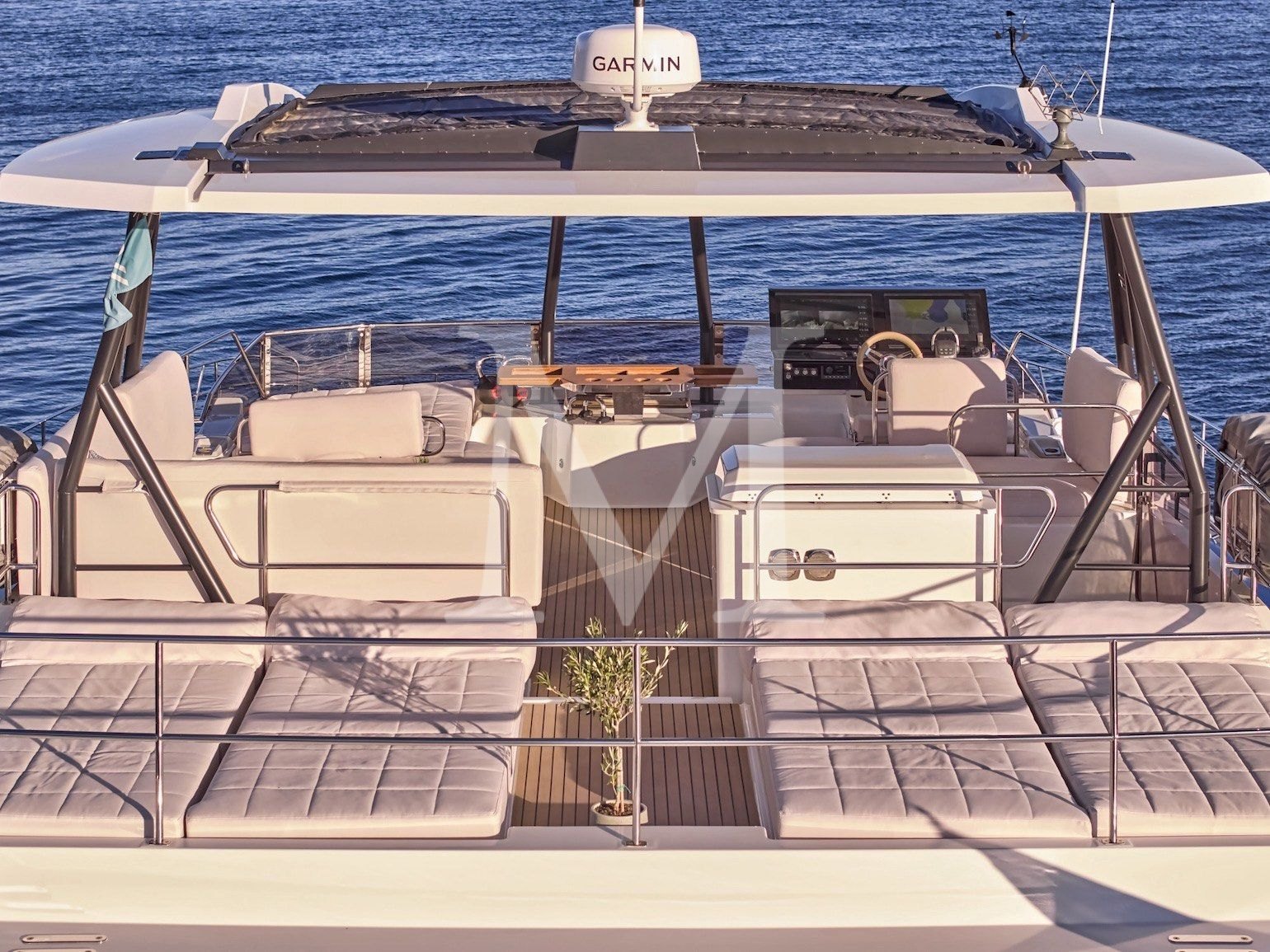 Majesty_of_greece_catamaran_Luxury_yacht_charter_fly