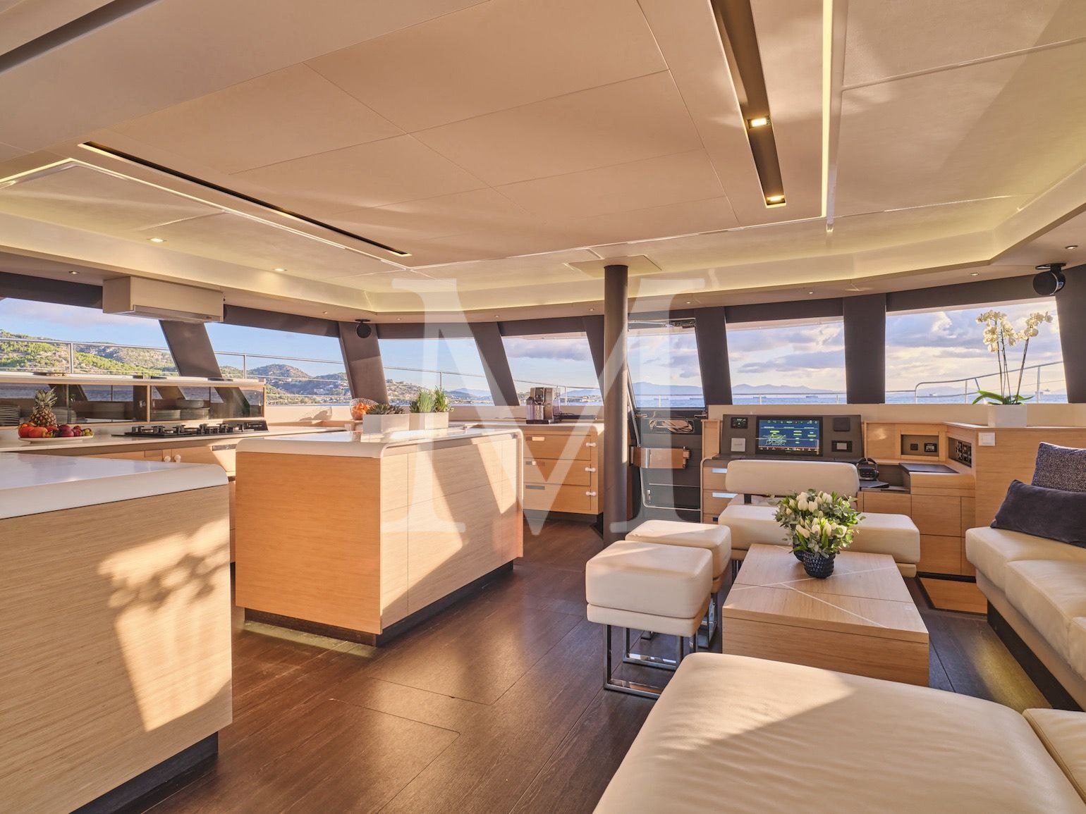 Majesty_of_greece_catamaran_salon4