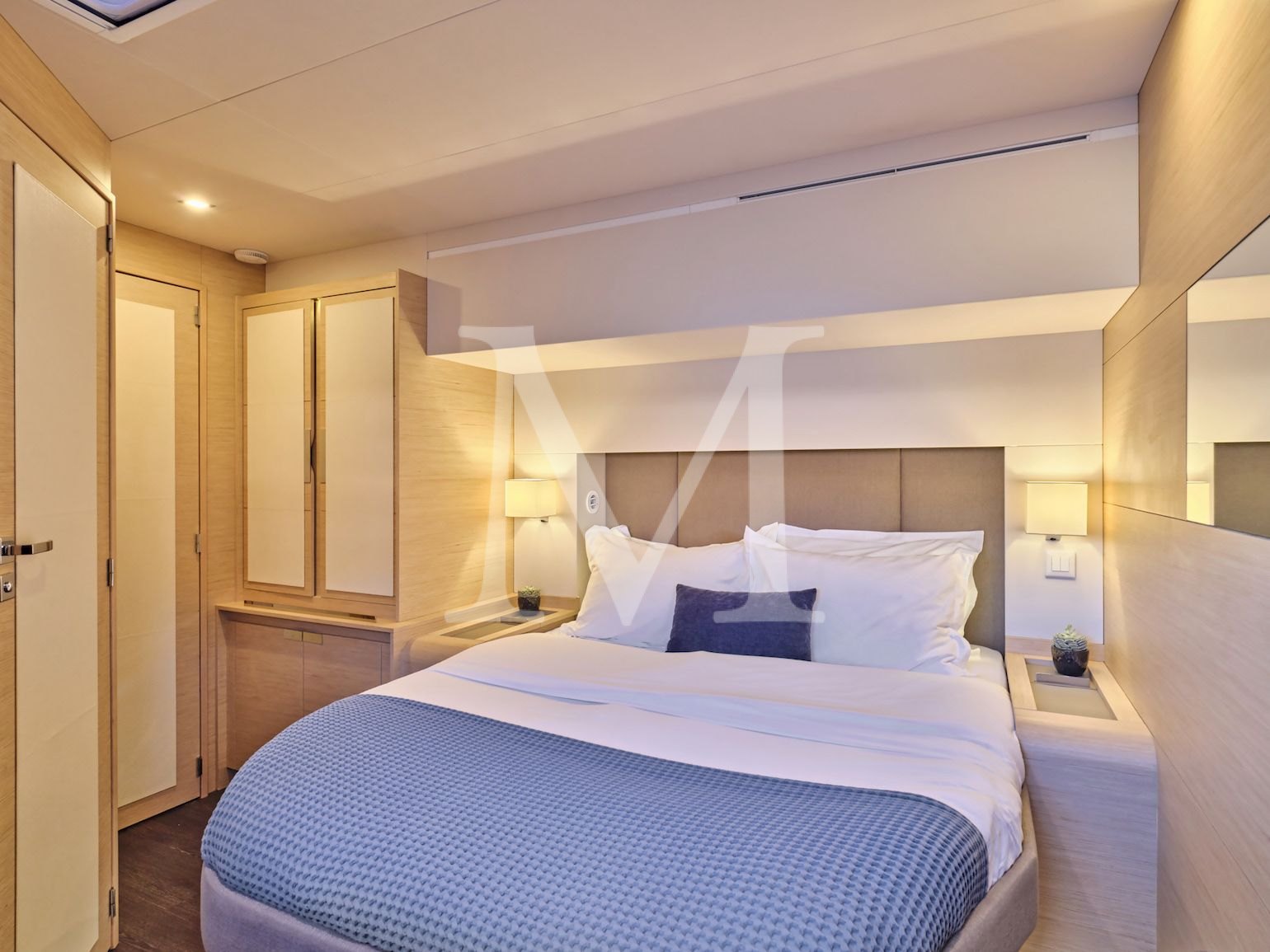 Majesty_of_greece_catamaran_cabin_