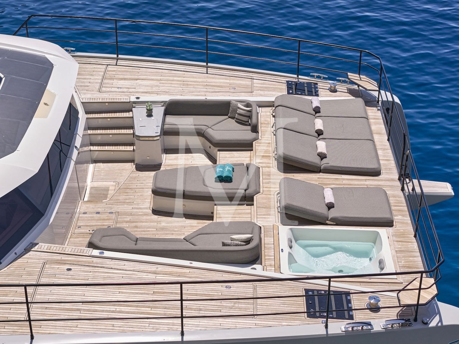 fore deck Christal Mio 80 Greece Charter