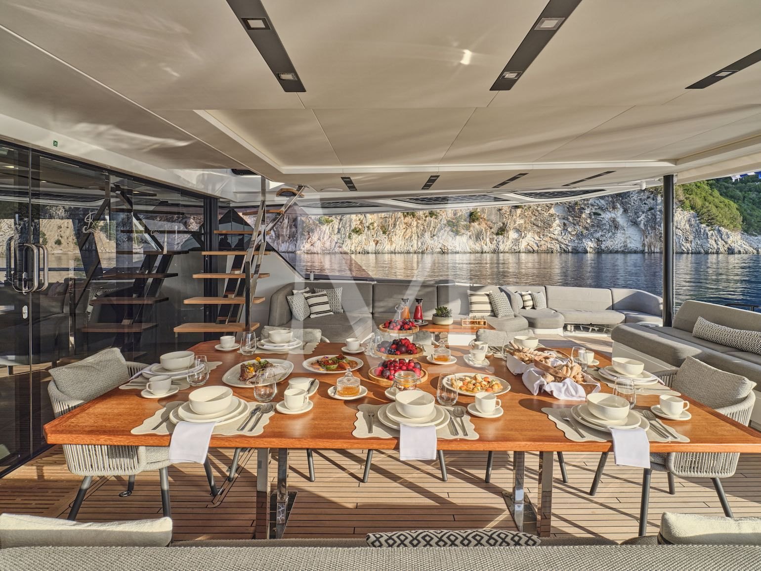 Power catamaran Charter in greece Christal MIO 80
