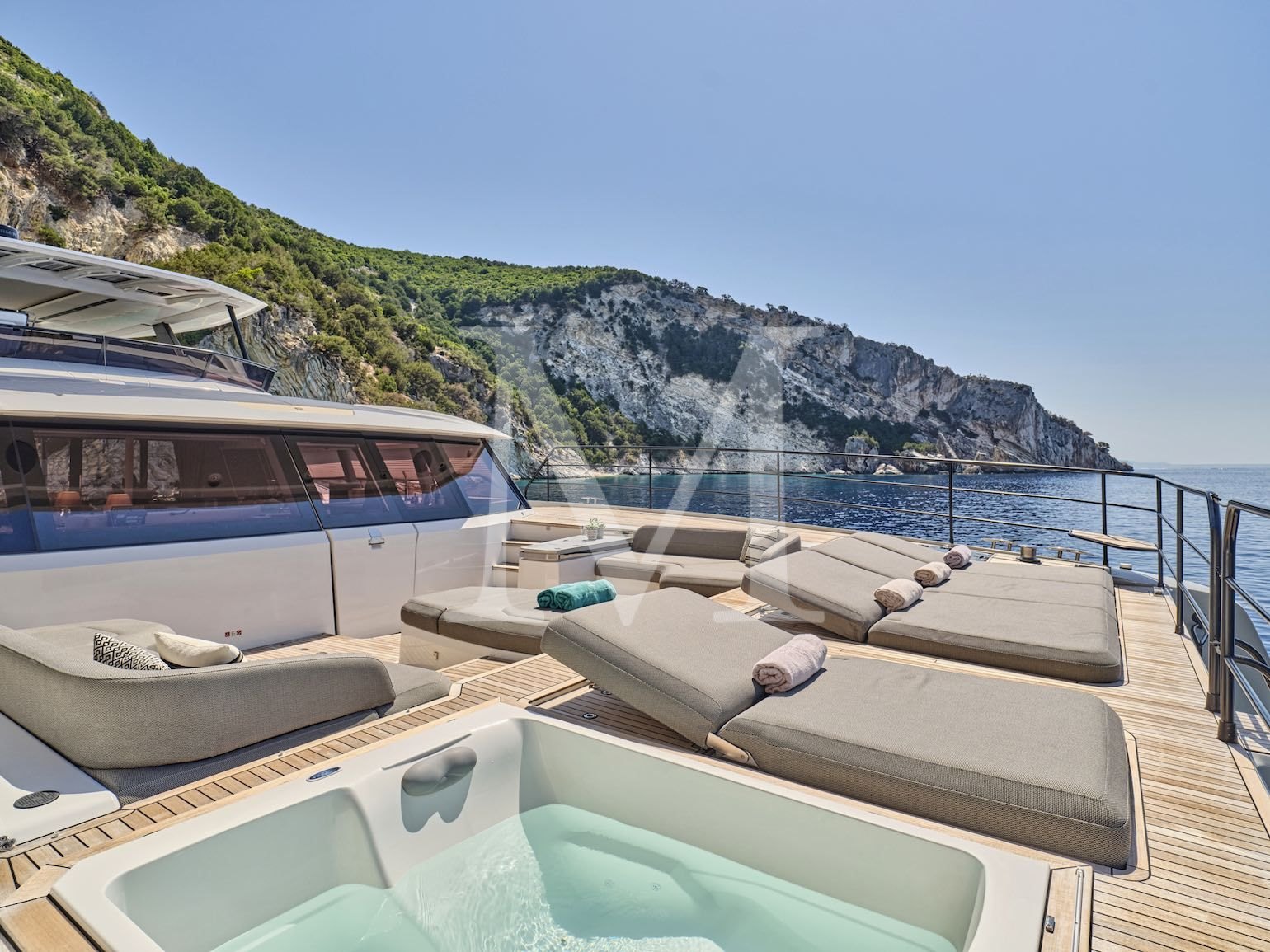 charter yacht New power catamaran Christal MIO 80 Greece_jacuzzi