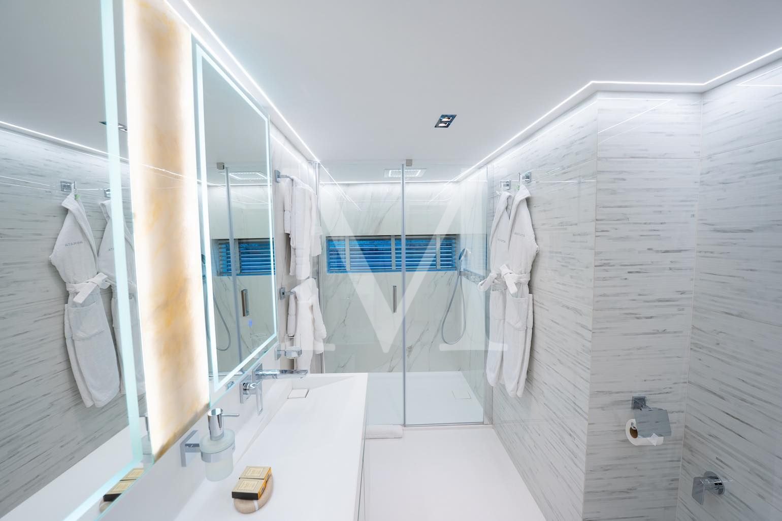 yacht_renata_double_fore_ensuite