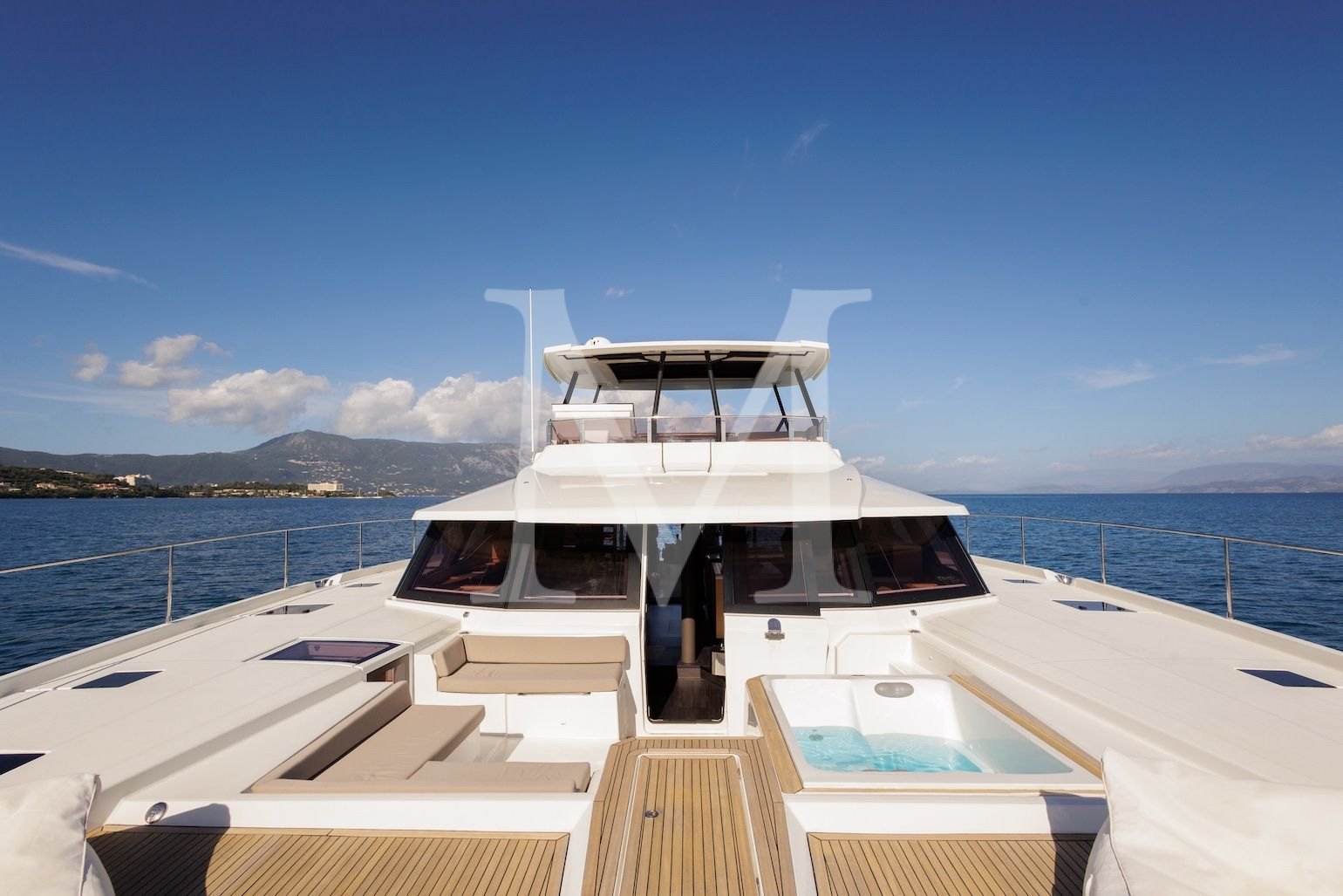 Ariva_power_cat_charter_yacht_overview
