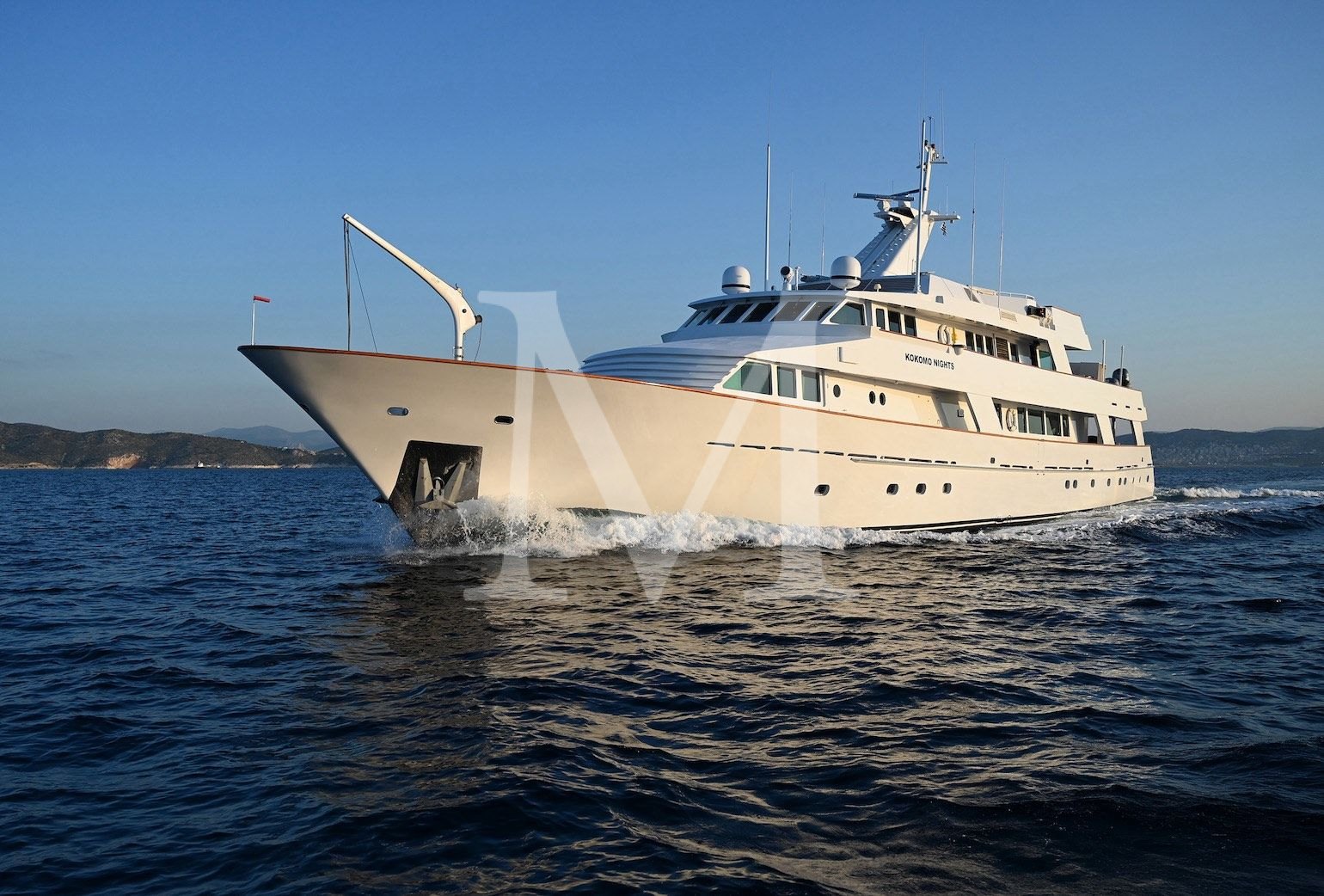 Kokomo_Nights_yacht_charter_greece