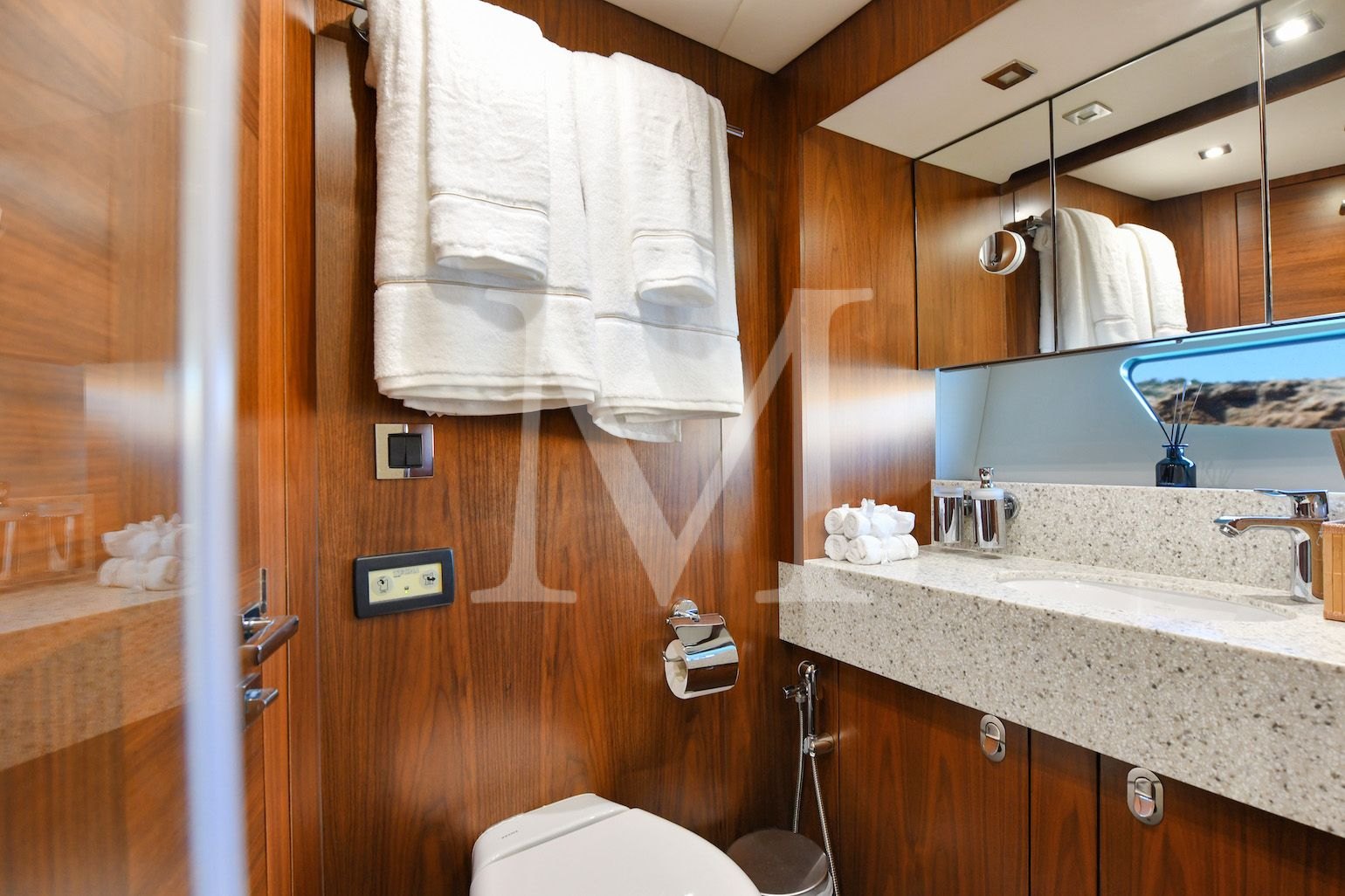 Sunseeker_Grace_XI_Twin_bath