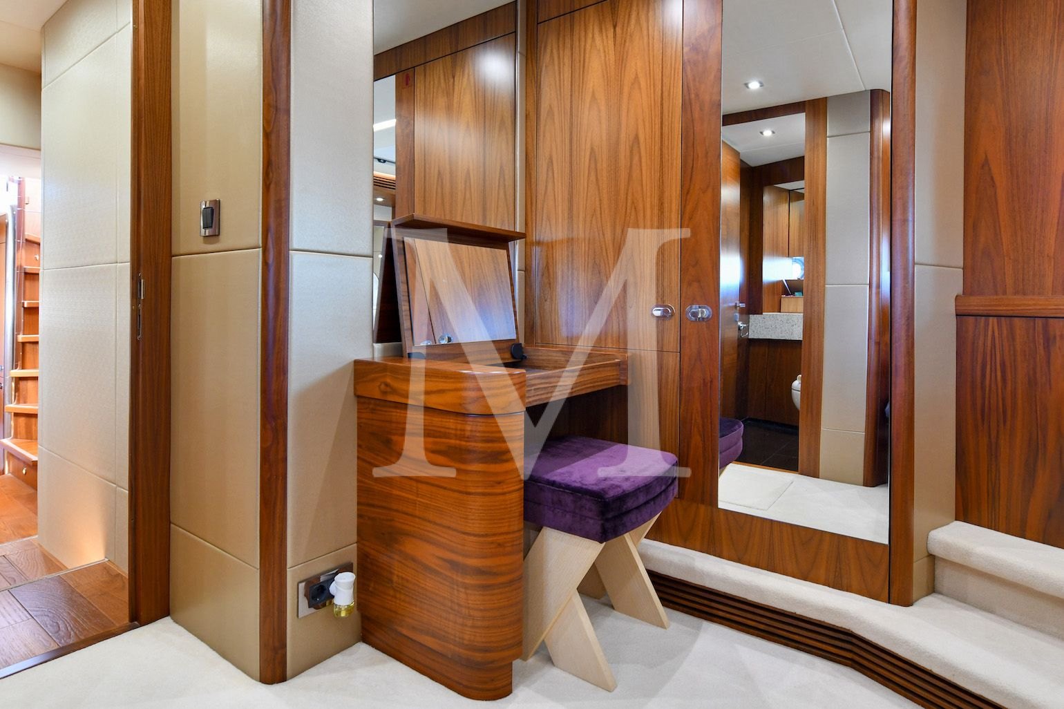 Sunseeker_Grace_XI_VIP3