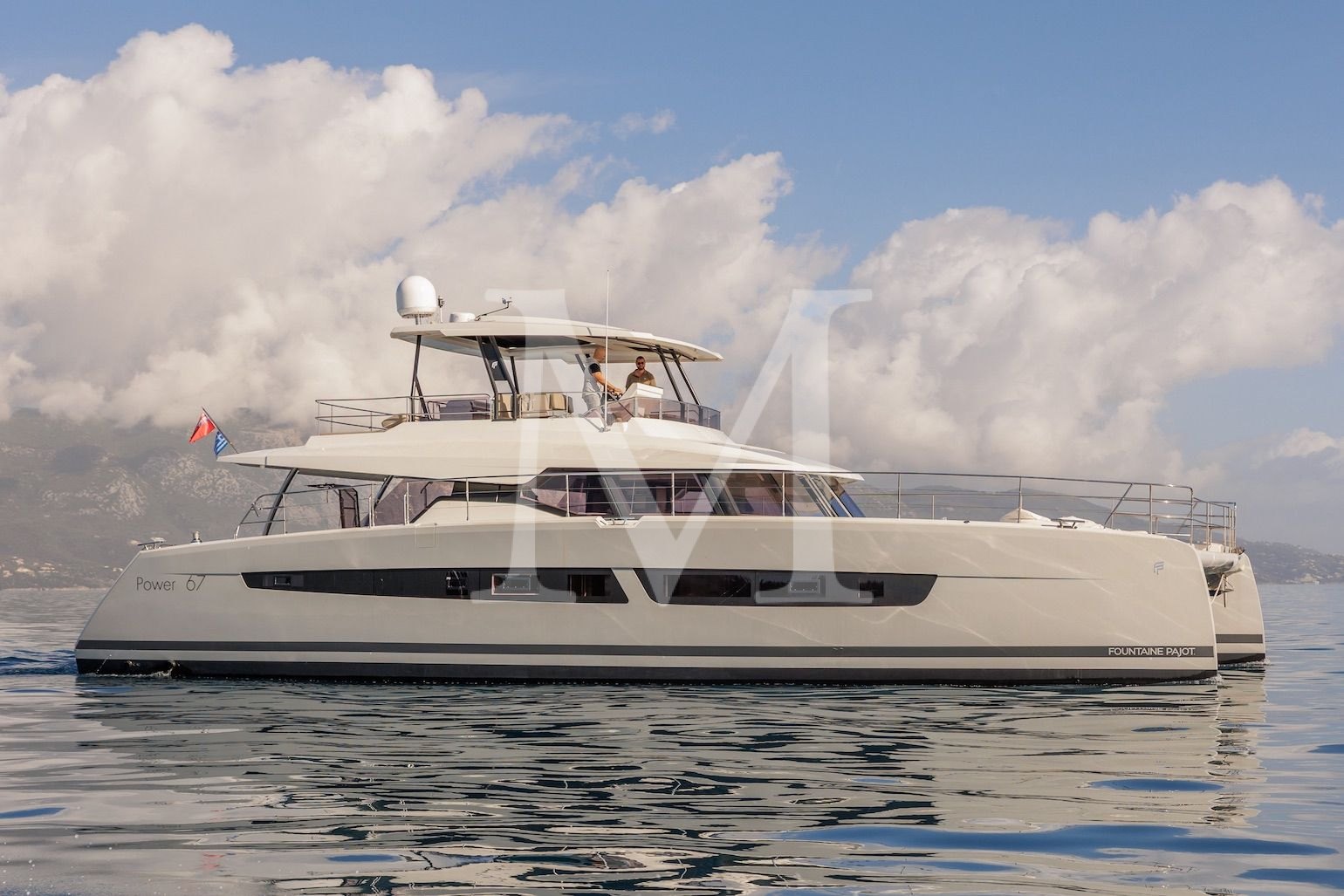 Ariva_catamaran