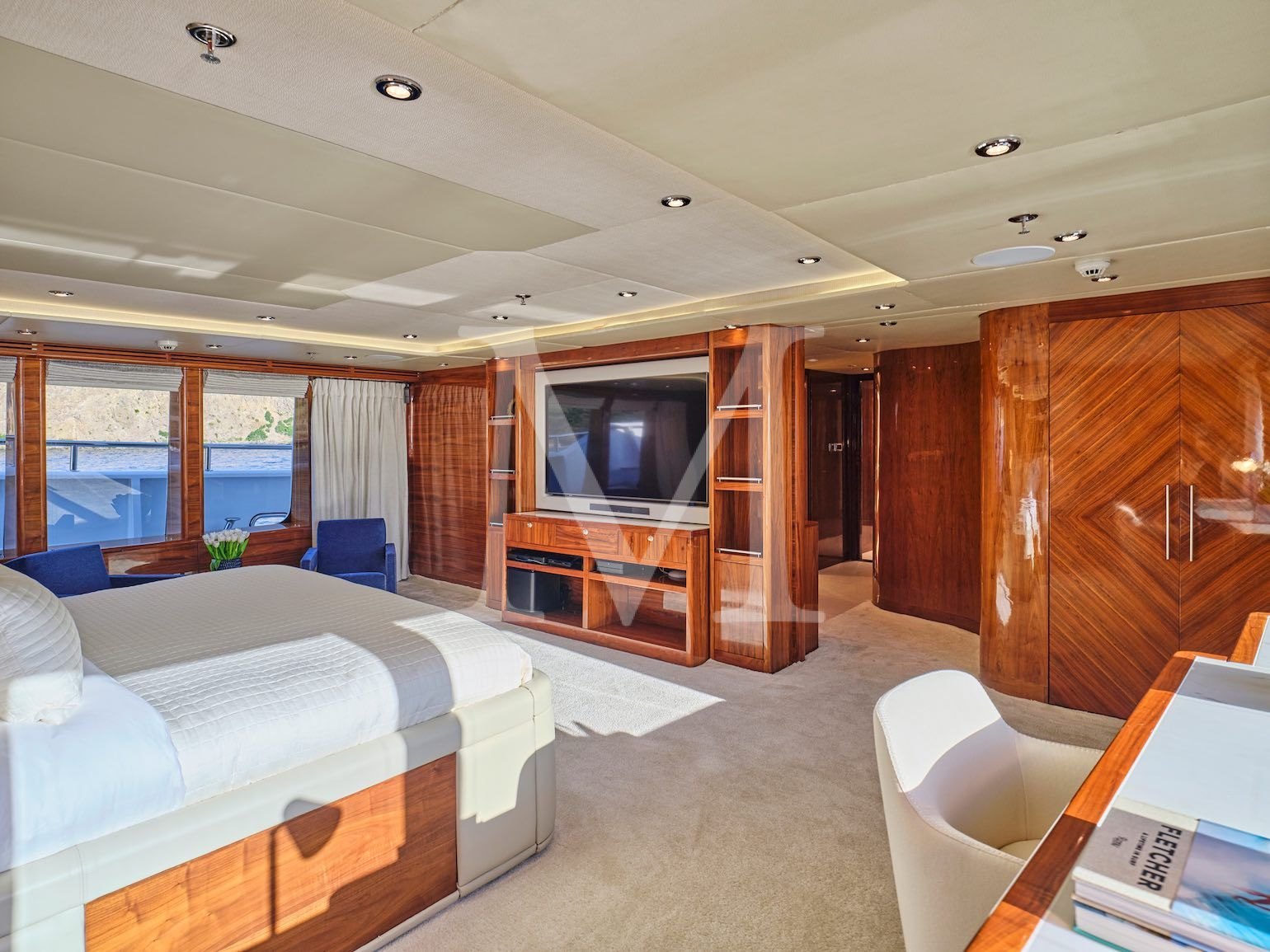 SOJO_master_suite_TV_side