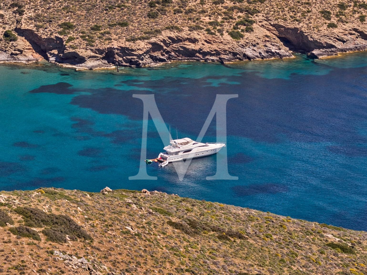 APEIRON_BLUE_YACHT_CHARTER_santorini