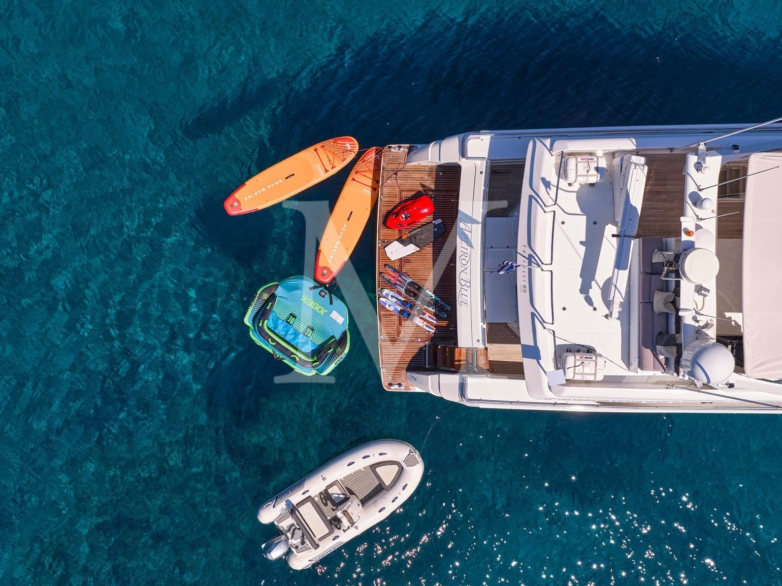 APEIRON_BLUE_YACHT_charter_ferretti