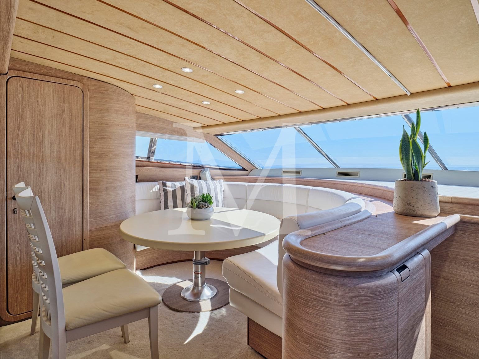 APEIRON_BLUE_YACHT_CHARTER_fore_sofa