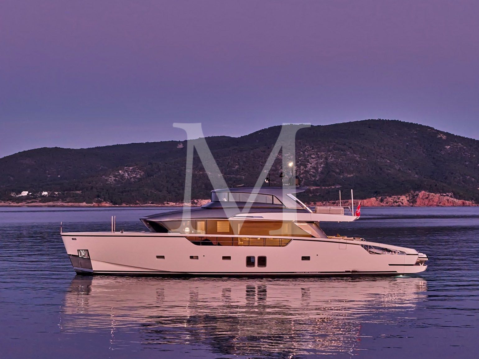 Dellagrazia_Sanlorenzo_SX88_unique_charter_greece_cyclades