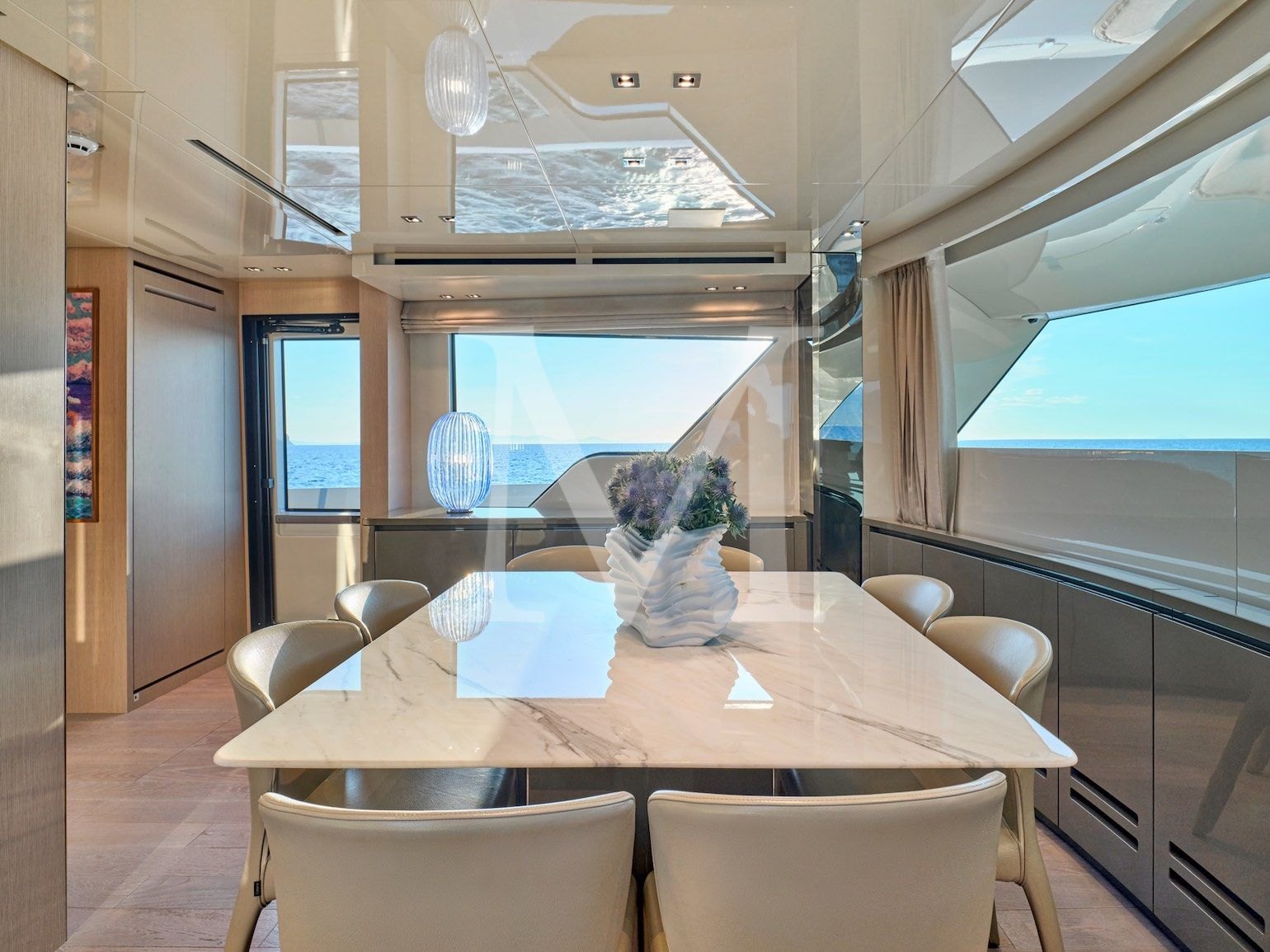 Dellagrazia_Sanlorenzo_SX88_charter_greece_interior_dining