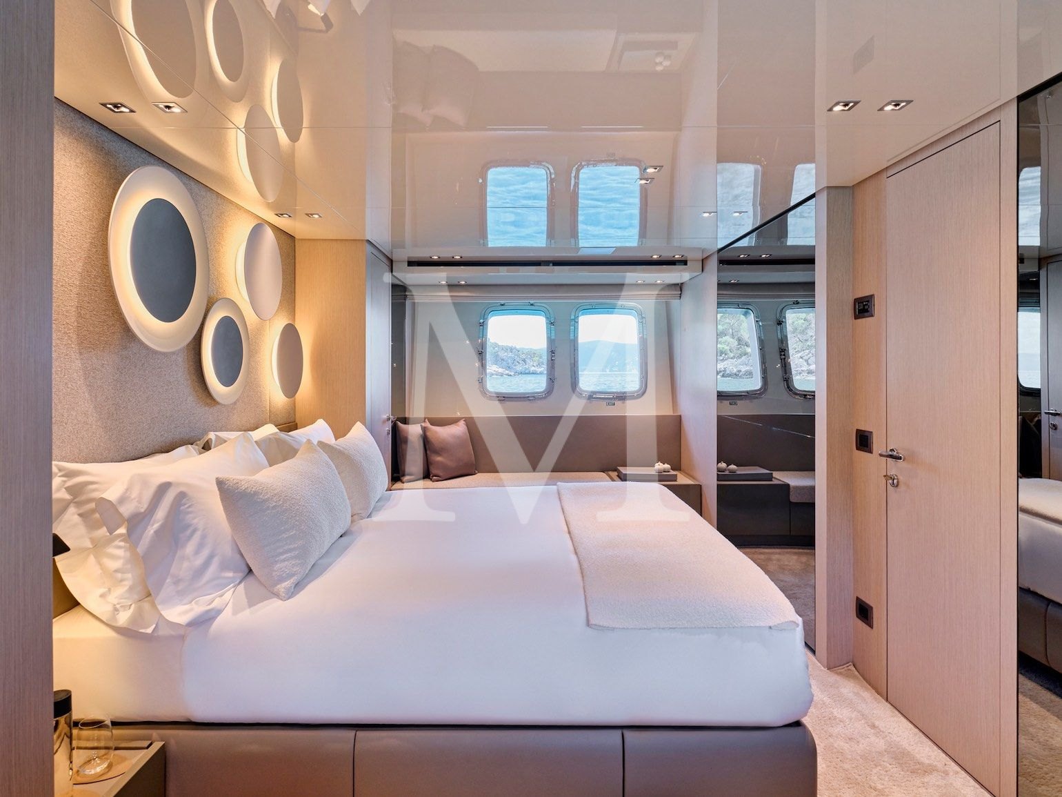 Dellagrazia_Sanlorenzo_SX88_charter_greece_Master2