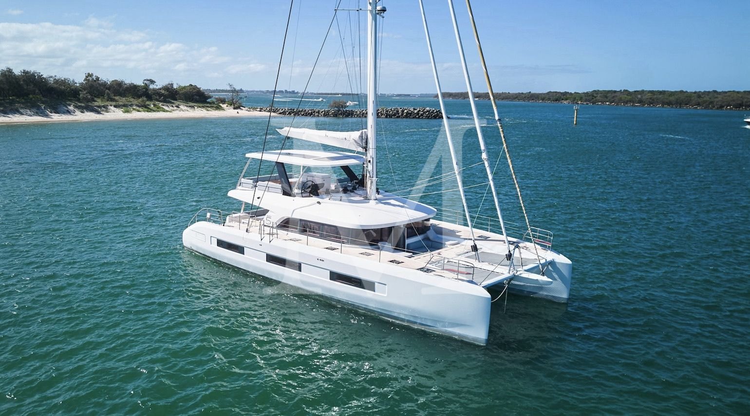 Amarea_New_catamaran_charter_greece