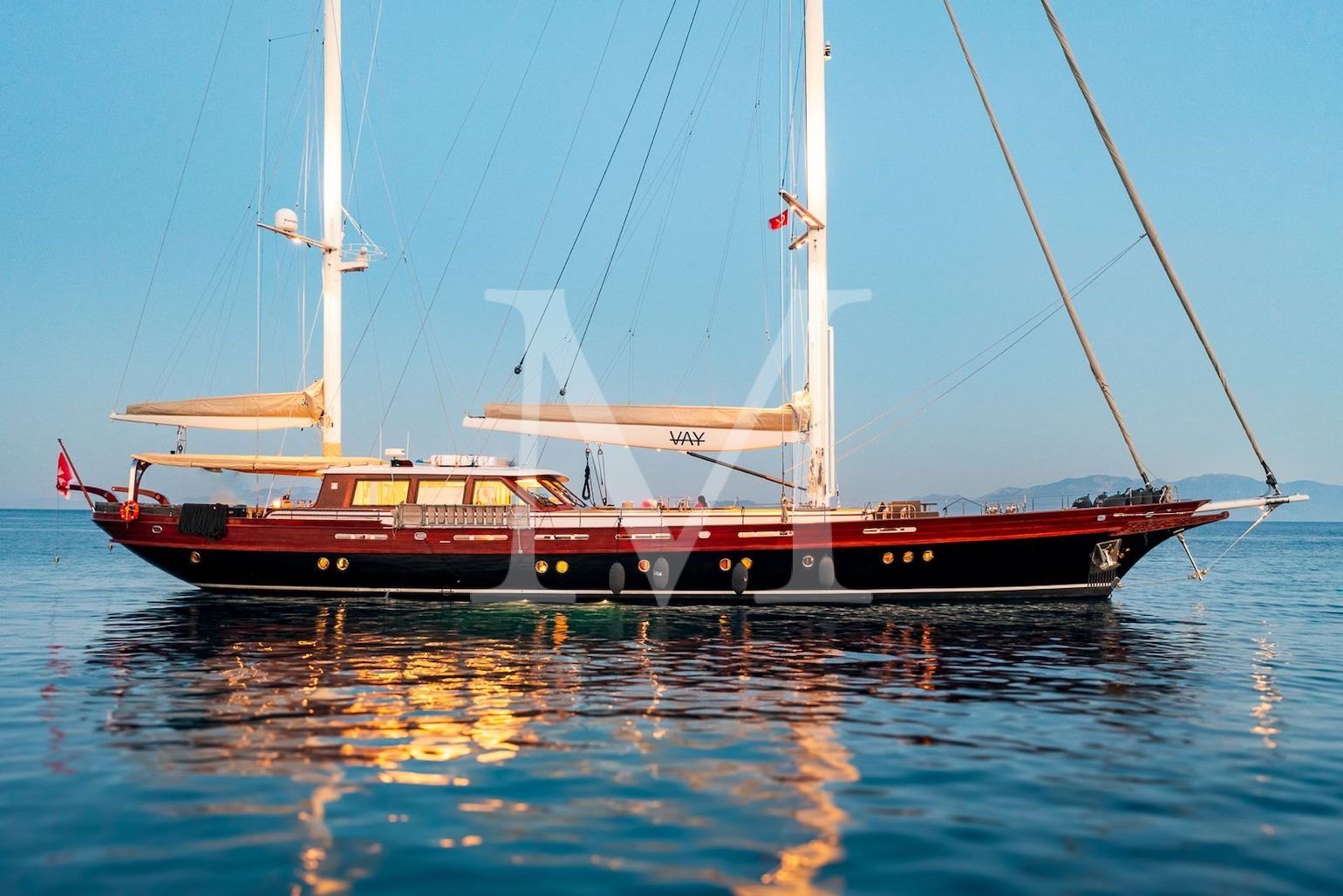 VAY_sailing_yacht