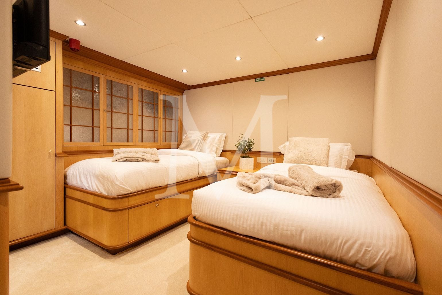 Photo of the yacht