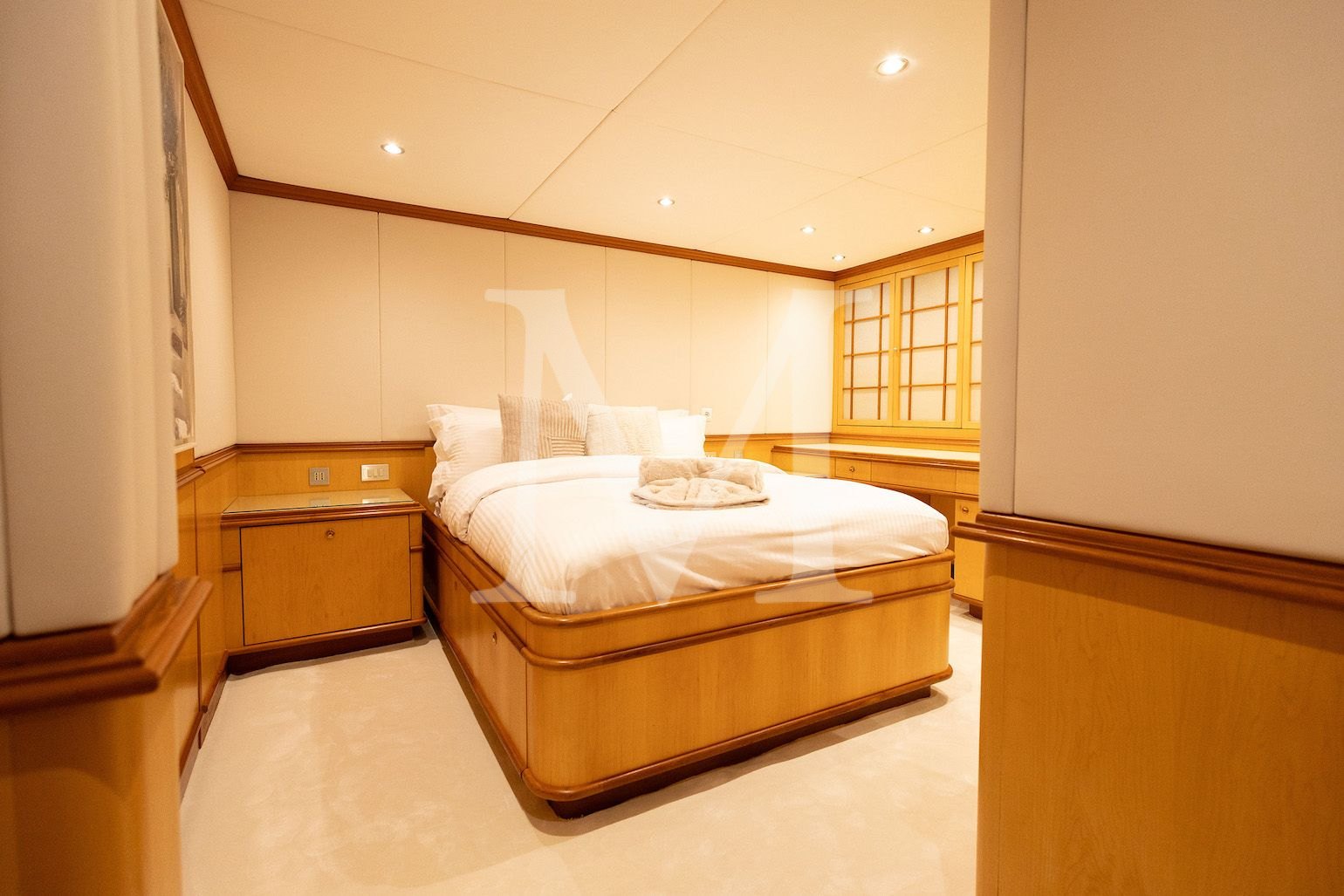 Kokomo_Nights_yacht_charter_greece_Double 3