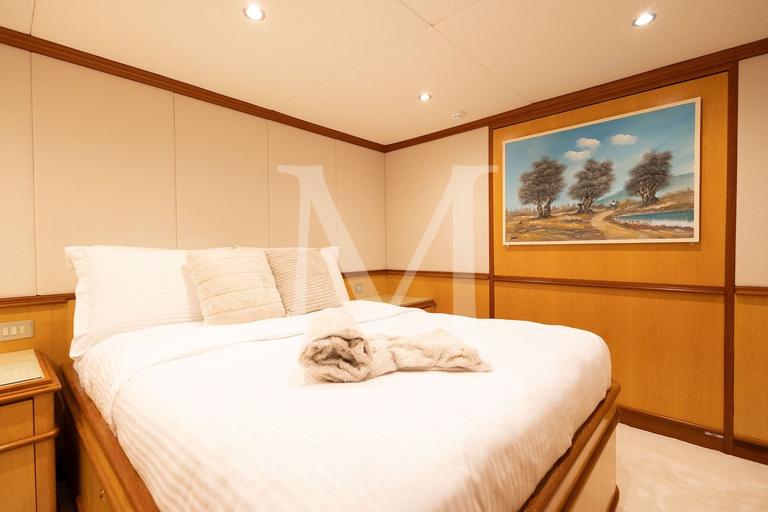 Kokomo_Nights_yacht_charter_greece_lower_double2