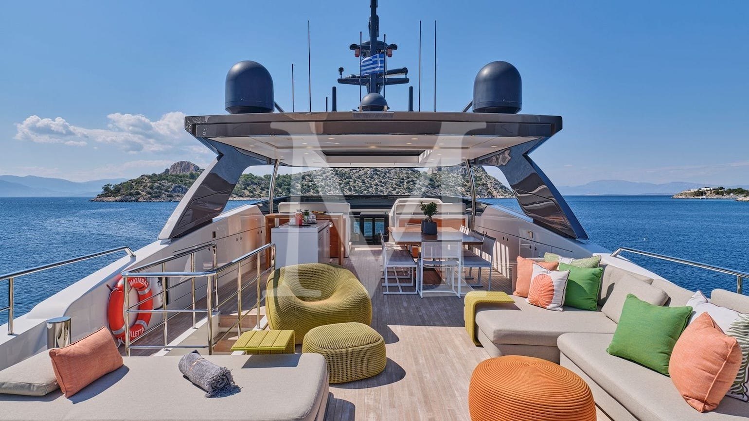 wombat_sanlorenzo_charter_greece_sundeck