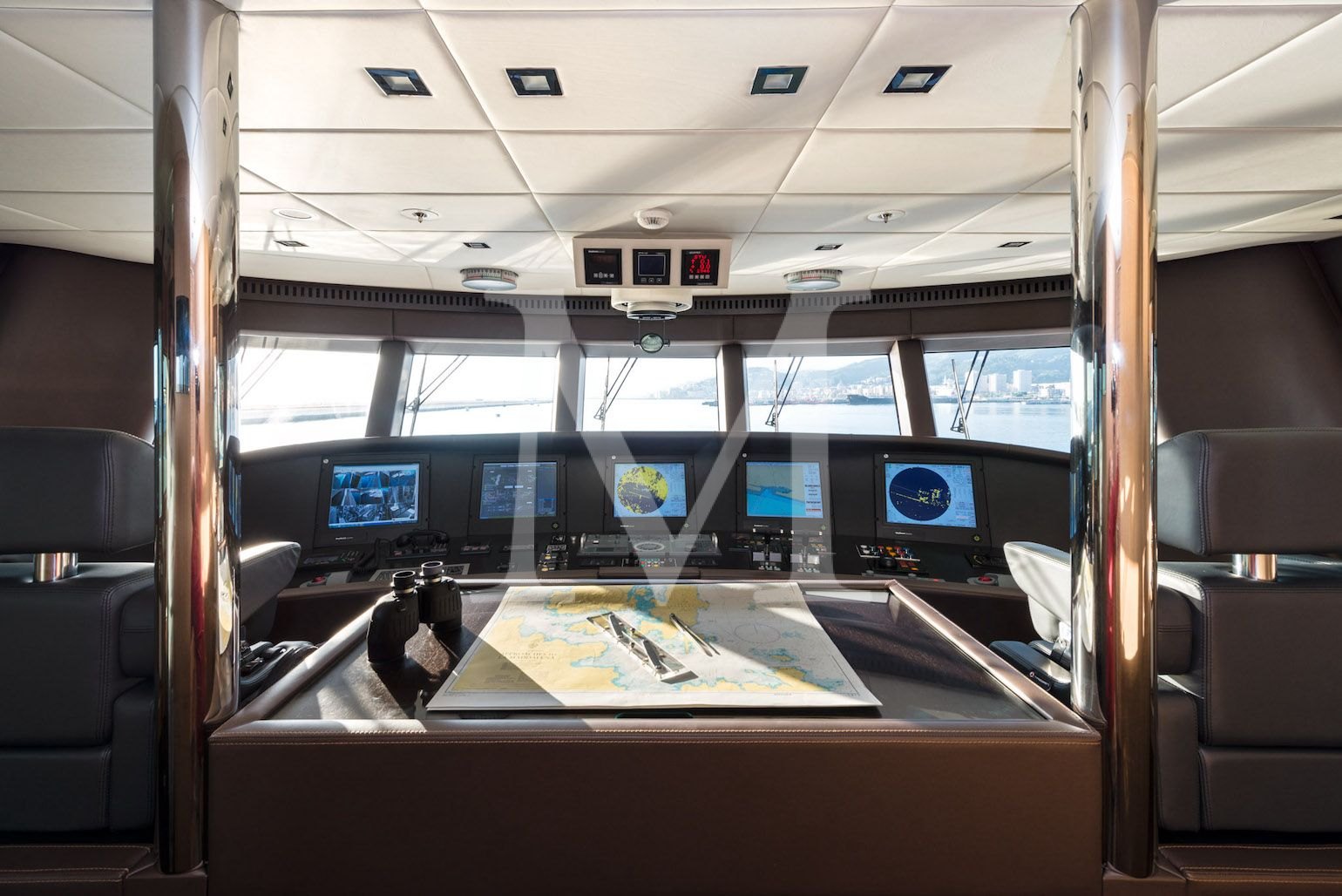 the 50m I Nova explorer bridge