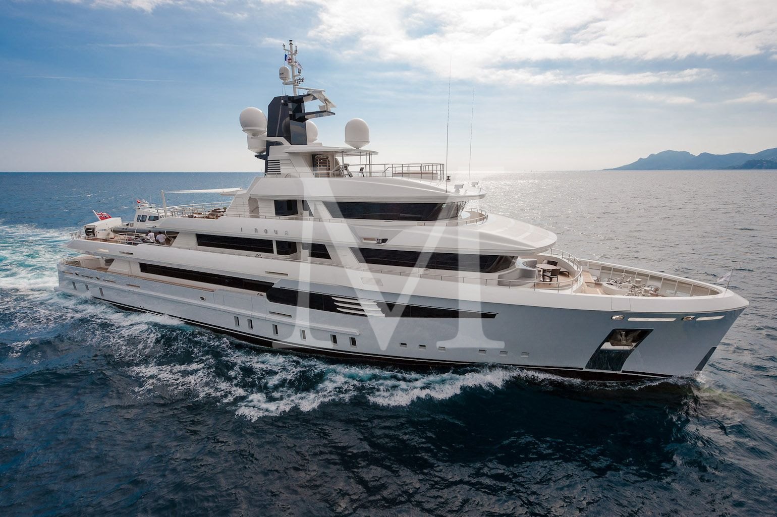 I Nova explorer yacht