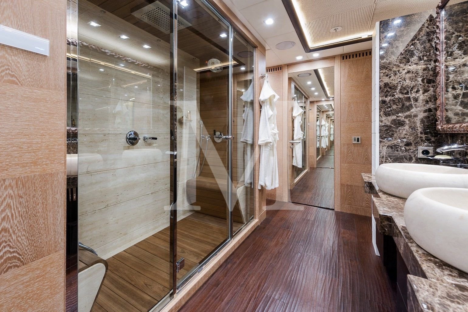 50m I nova main deck Master bathroom