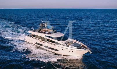 Anassa_A_ferretti_charter