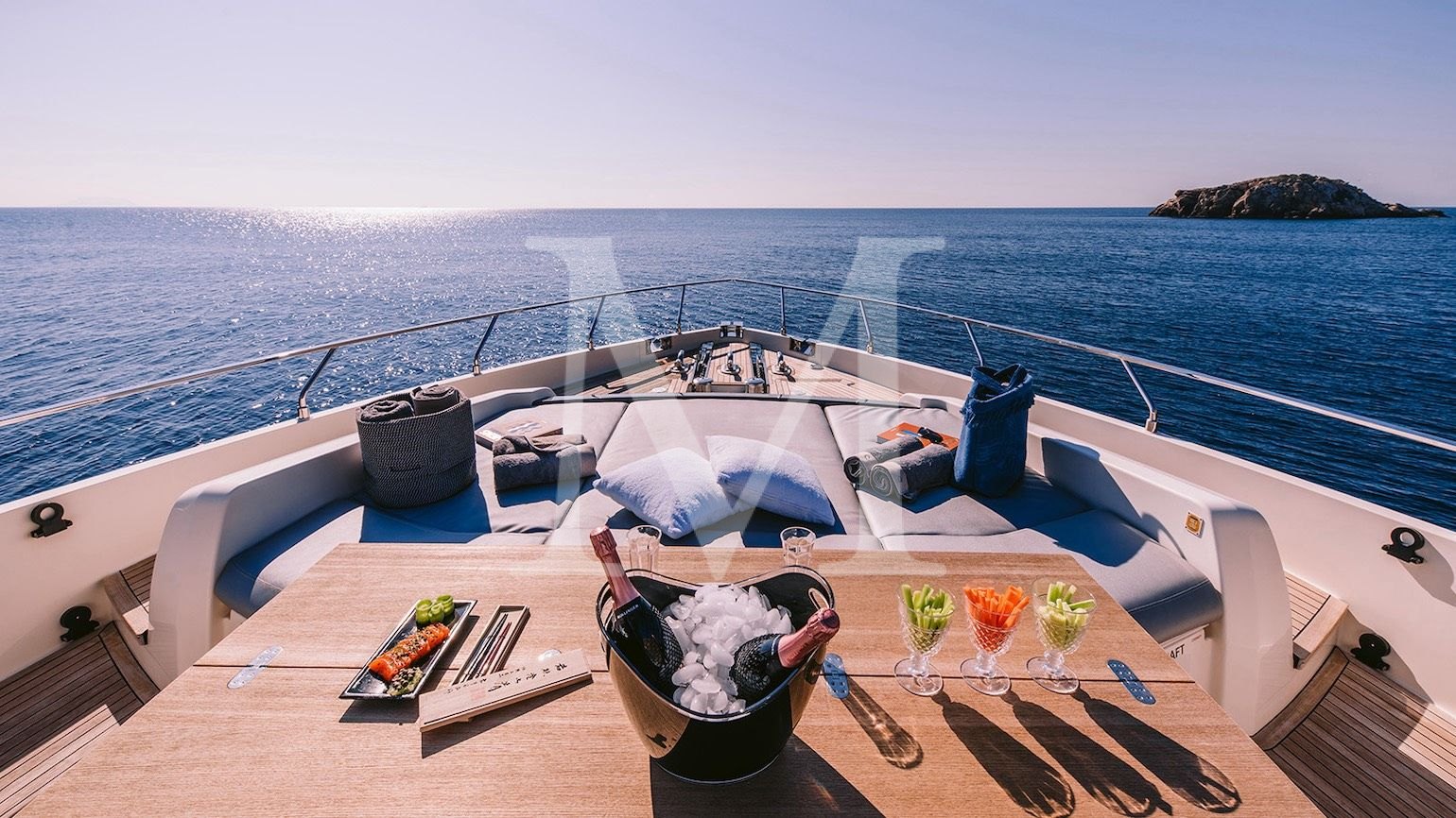 Anassa_A_ferretti_charter_Greece