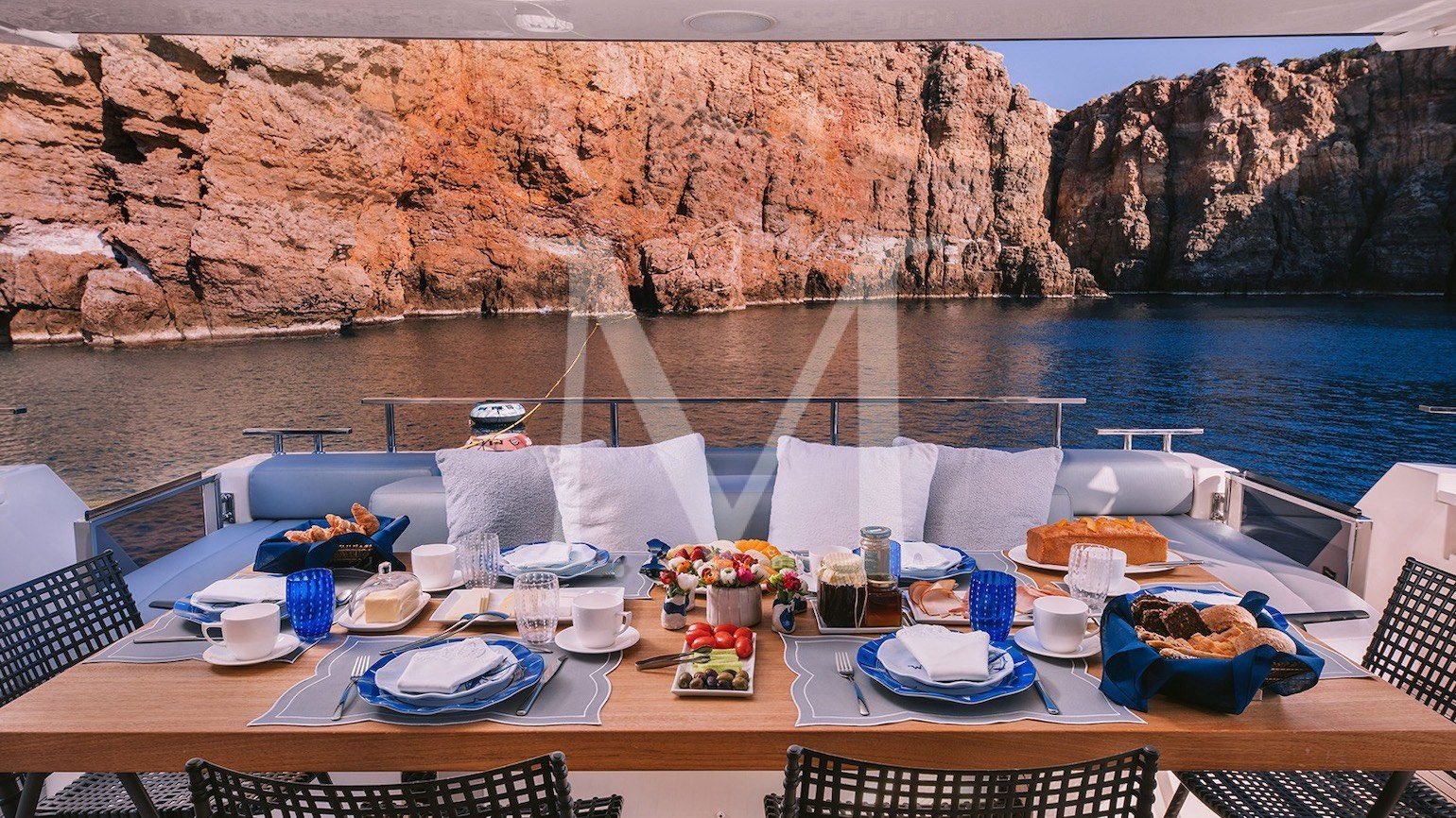 Anassa_A_ferretti_charter_Greece_aftdeck