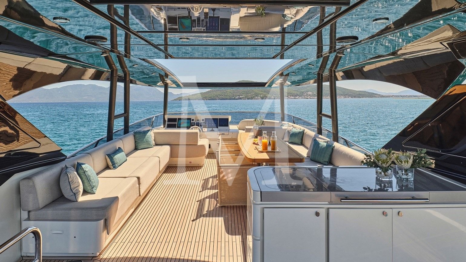 Nayla_yacht_monte_carlo_charter_greece_sundeck2
