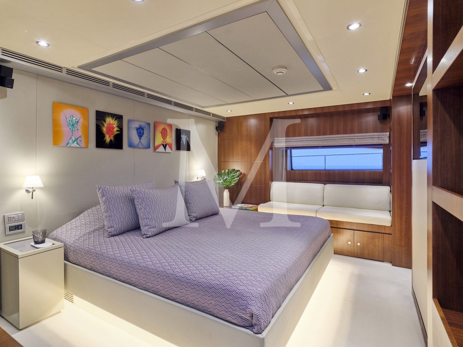 charter yacht Beyond RIVA 36m - Master