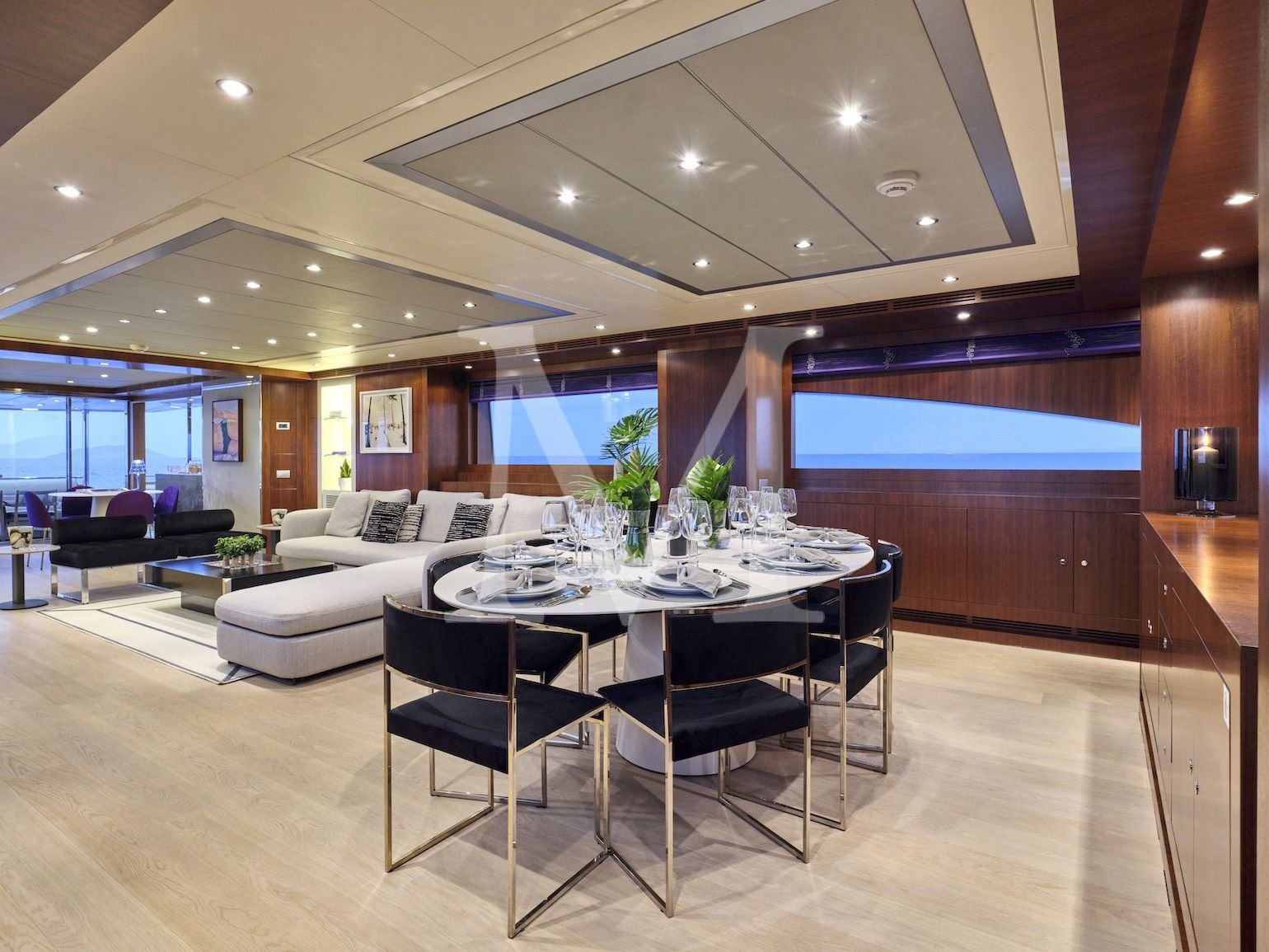 charter yacht Beyond RIVA 36m - main salon 2