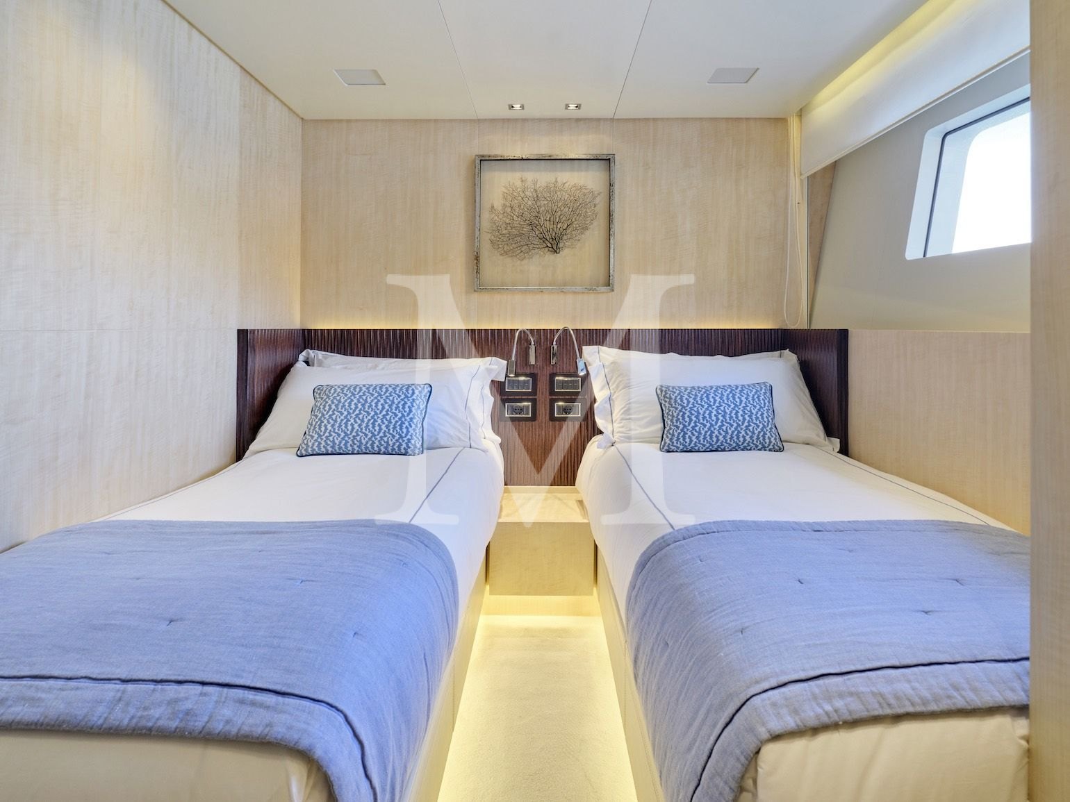 Rare Diamond Charter Greece -twin2