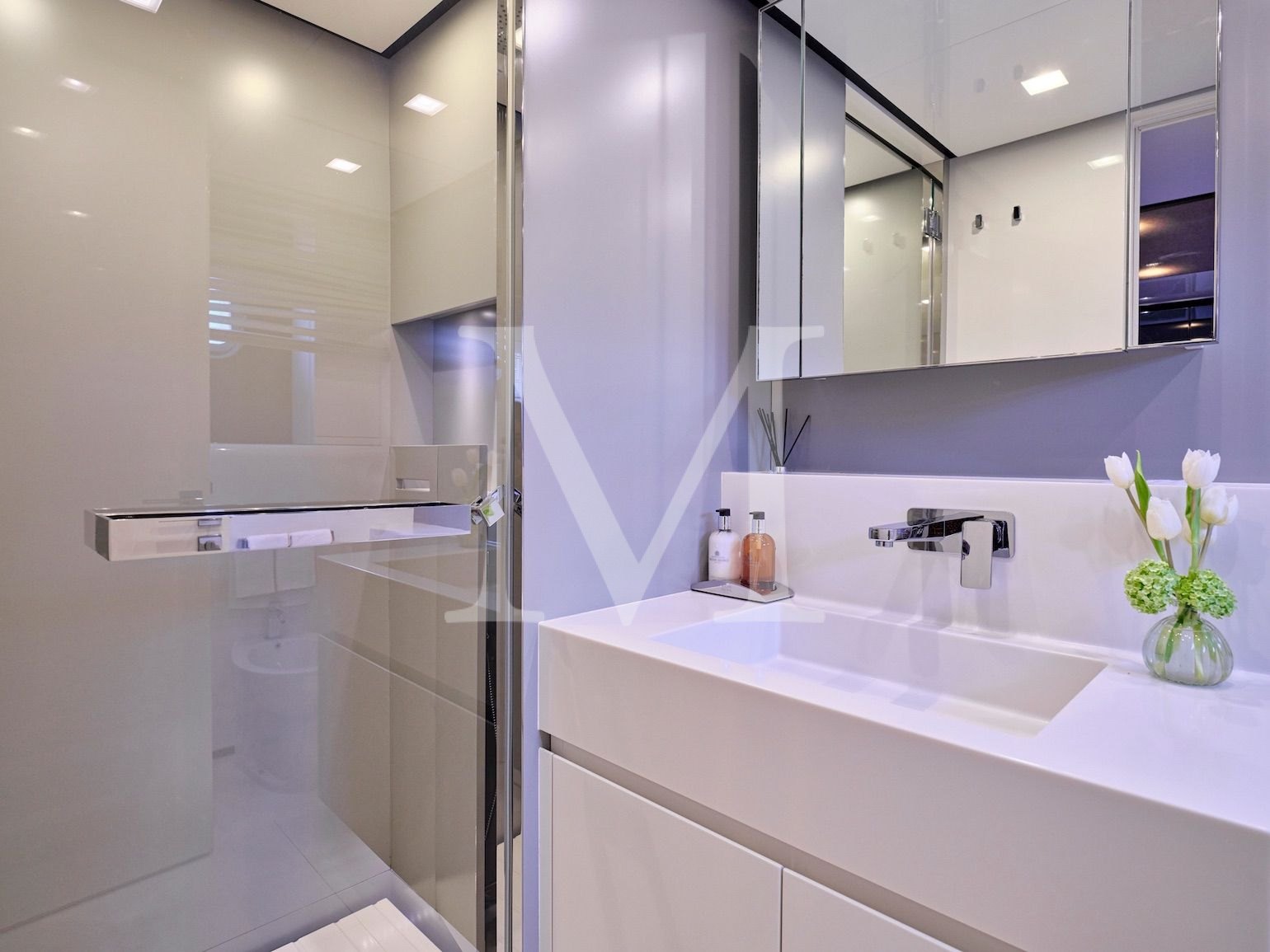 RIANA_II_sanlorenzo_yacht_VIP_ensuite