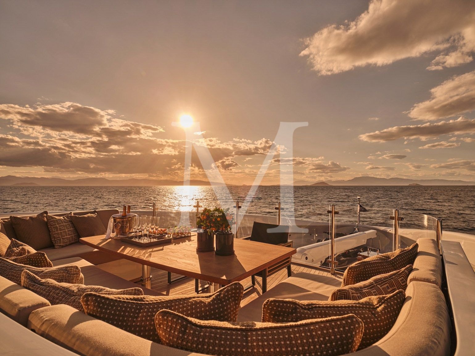 Yacht Celia P charter fore settee