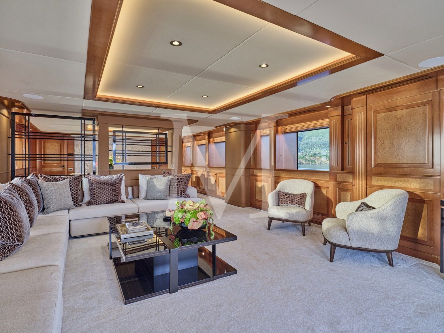 Celia P yacht main salon
