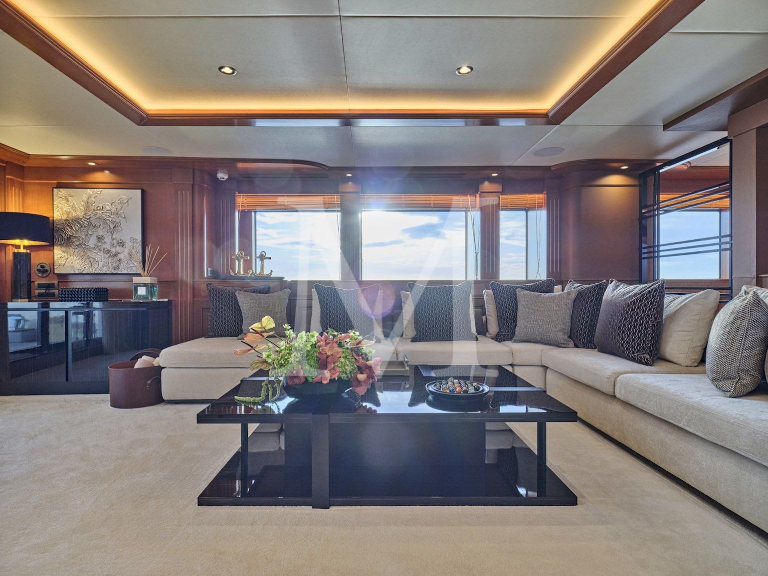 Celia P yacht main salon side