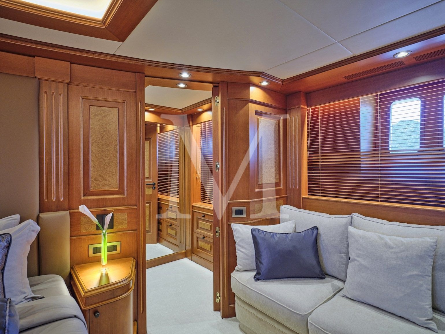 Celia p VIP detail