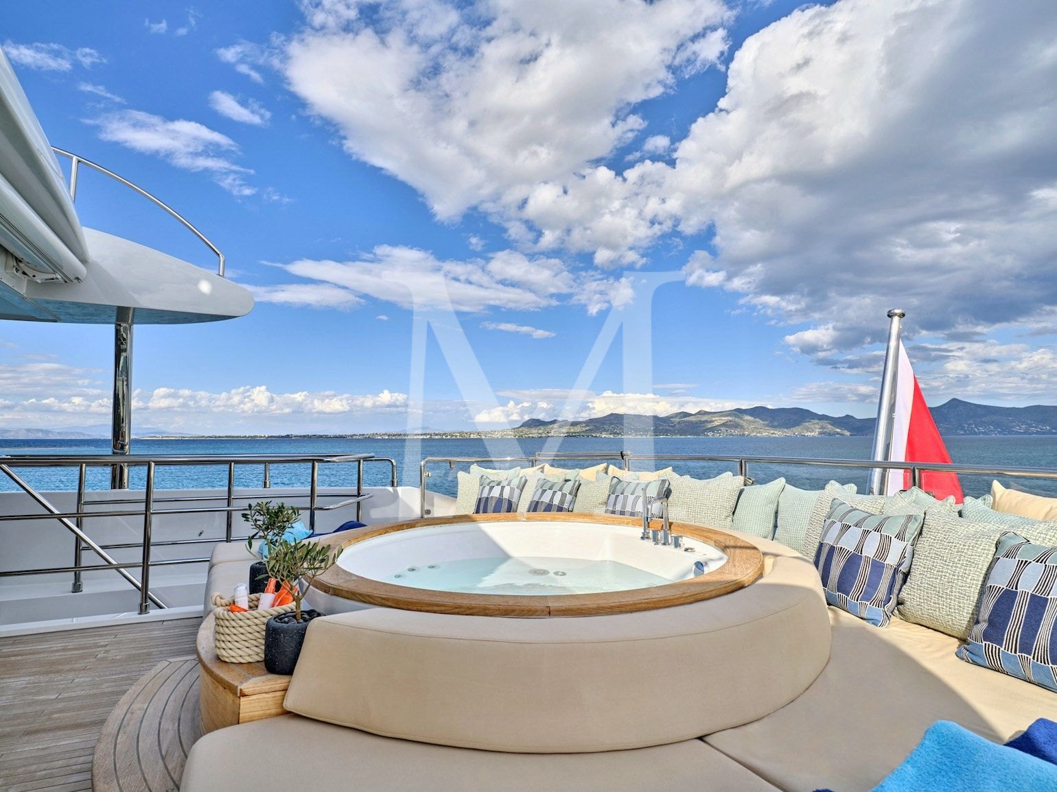 Celia P charter yacht greece jacuzzi