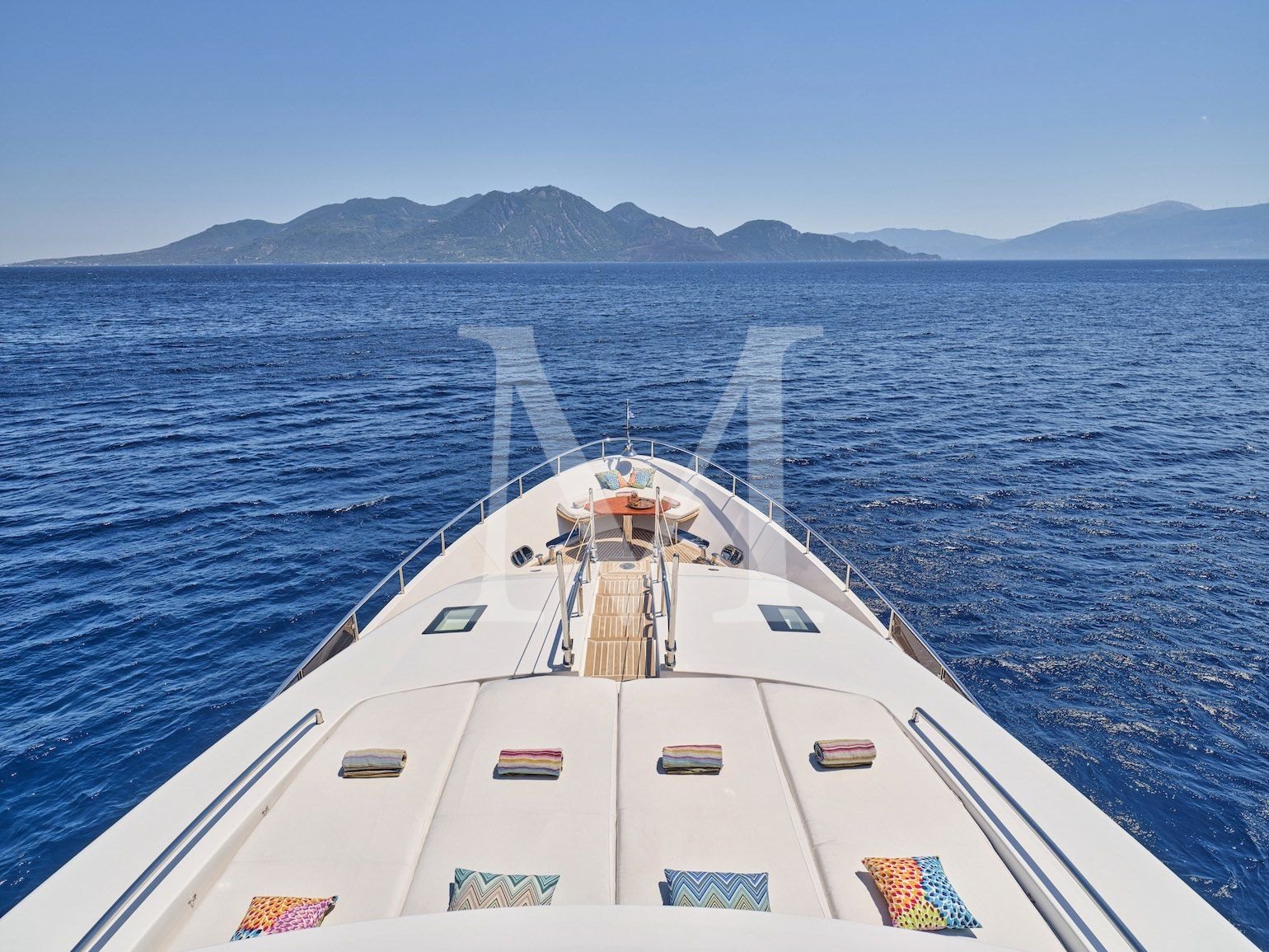 GALA I yacht charter greece, benetti, bow loungers