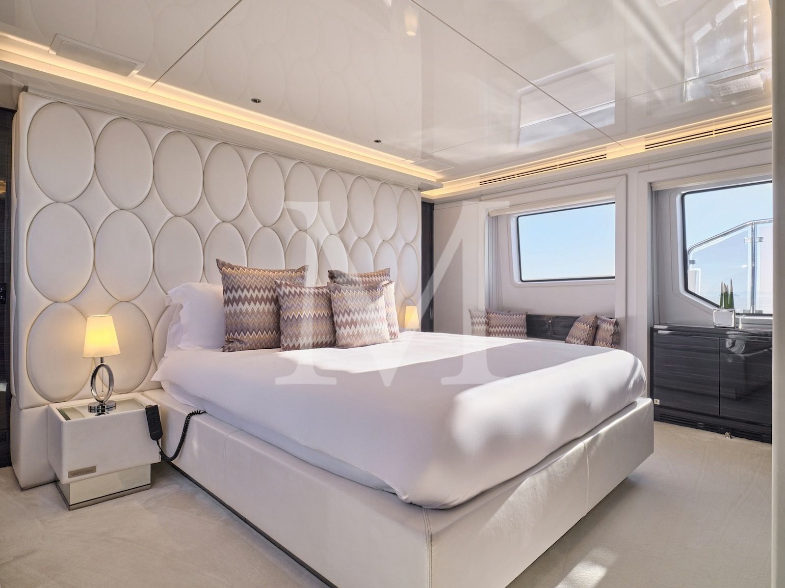 Gala I yacht master cabin