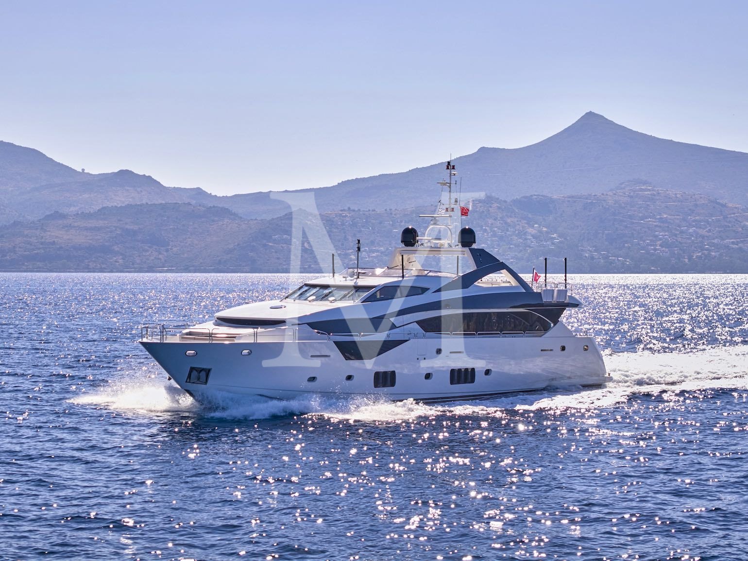 Photo of the yacht