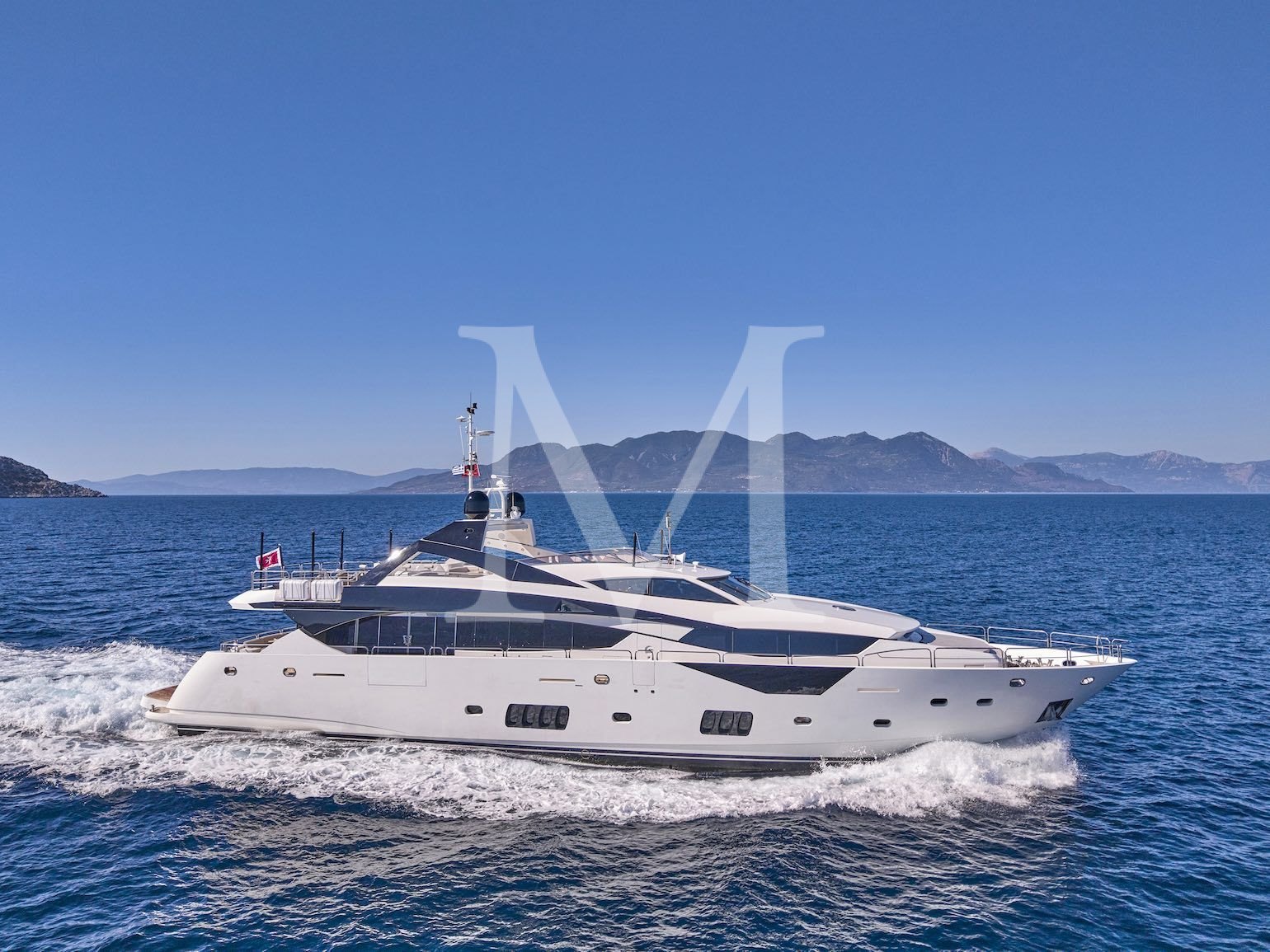 BLADE I Sunseeker charter Greece