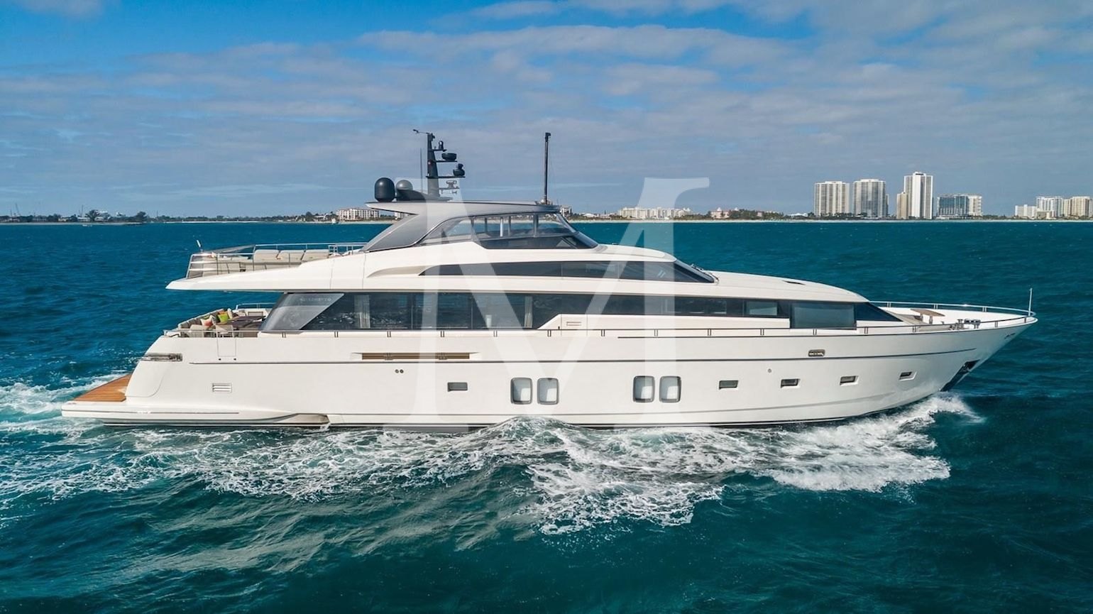 wombat_sanlorenzo_yacht_charter